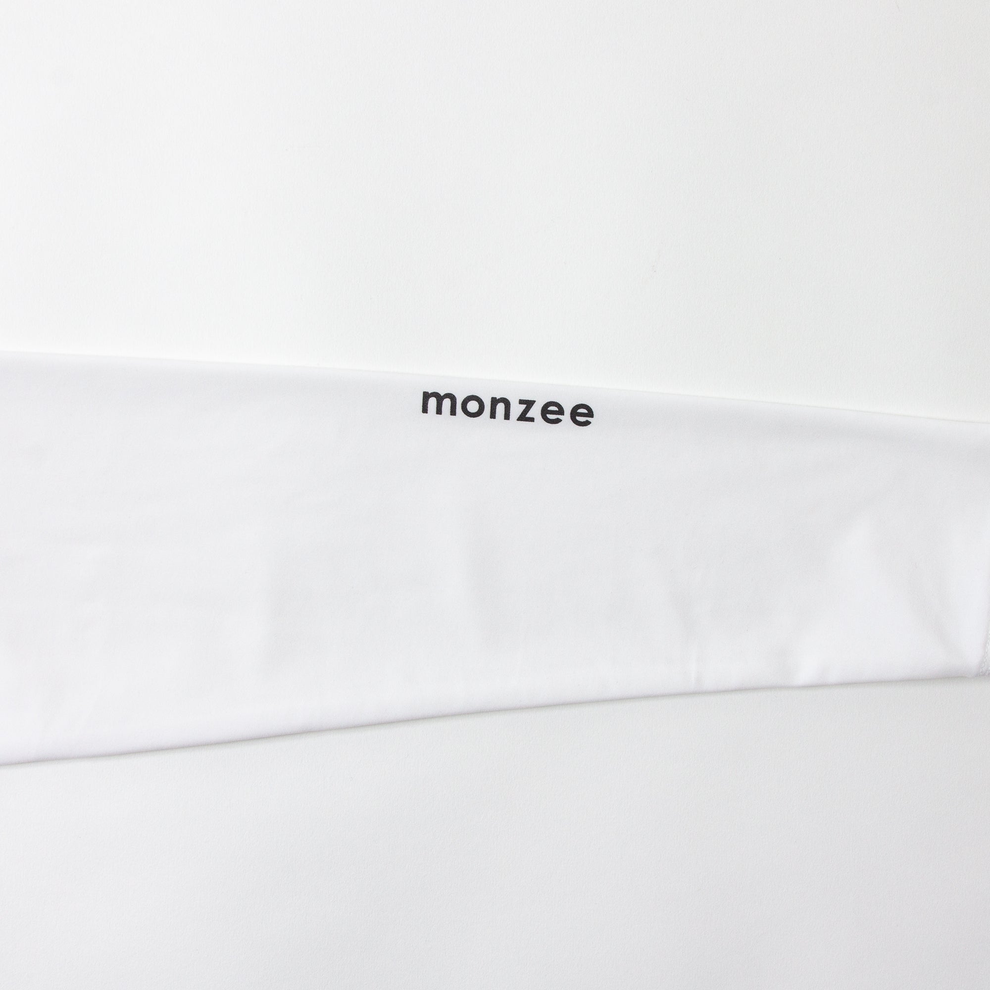 タイトフィットモックネック - ホワイト