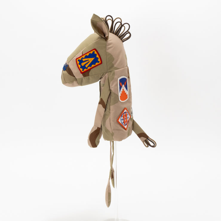 金色の翼のある馬の彫刻　レトロ　ケース付き　ペガサス Desert Echo – monzee