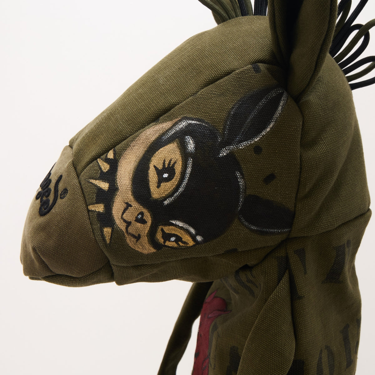 MR261028-R6854
