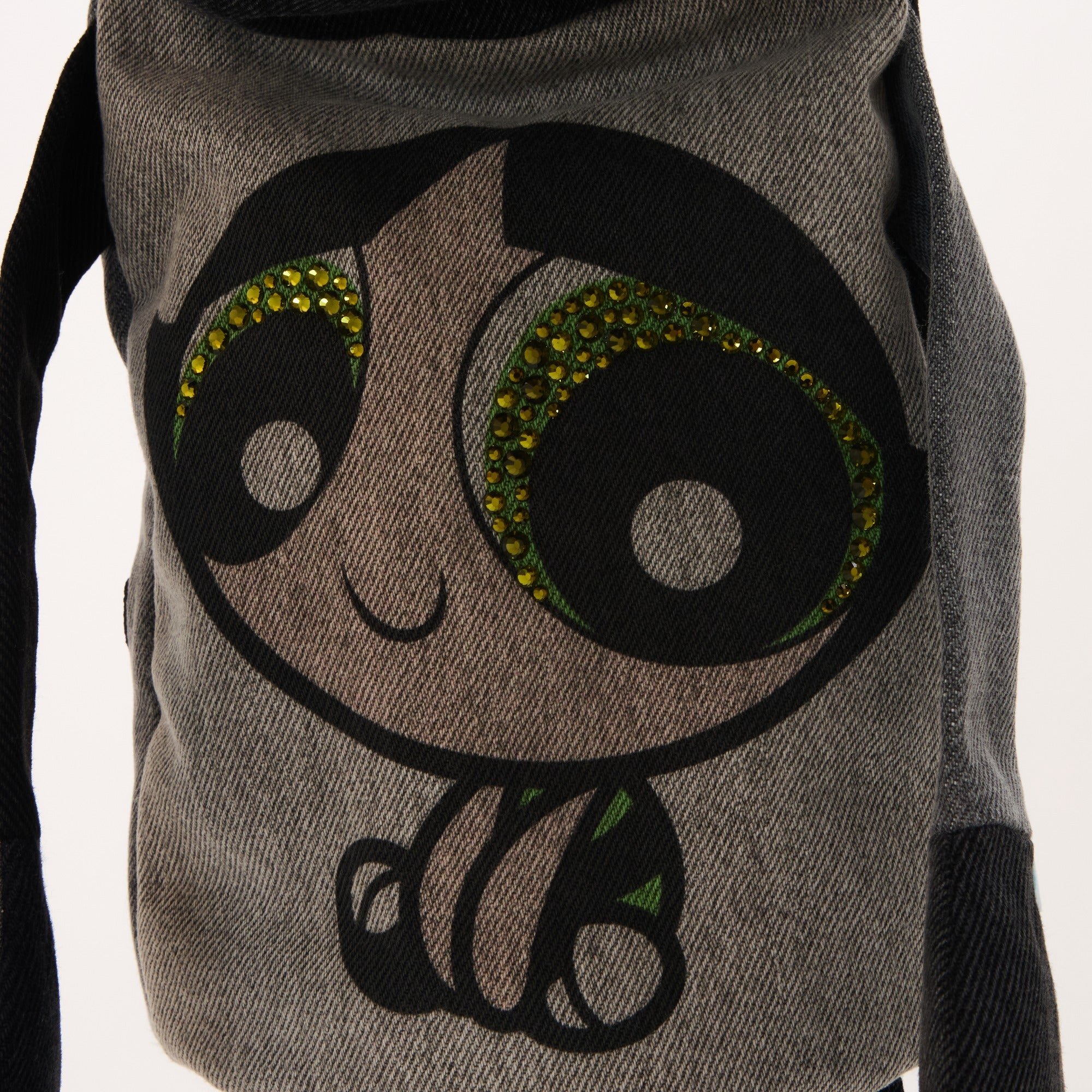 MR261136-R6896