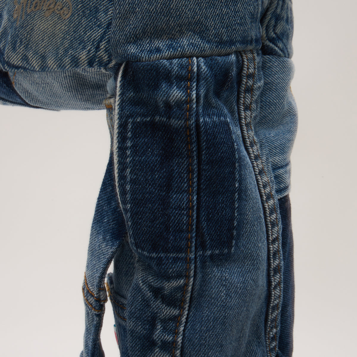 MR261661-R7150