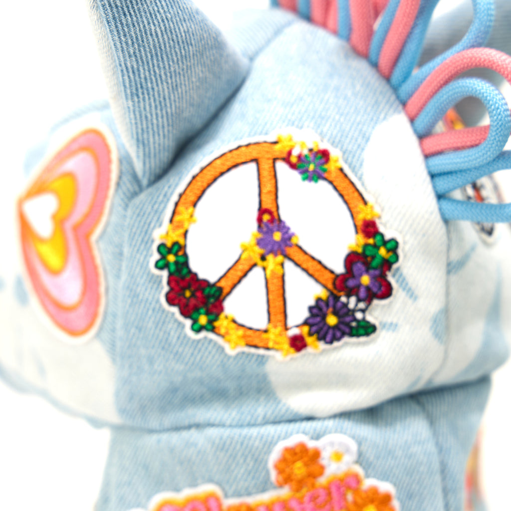 LOVE & PEACE