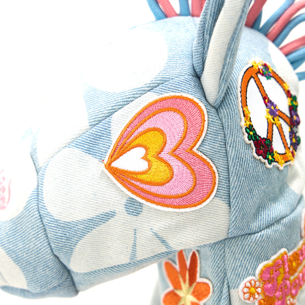 LOVE & PEACE