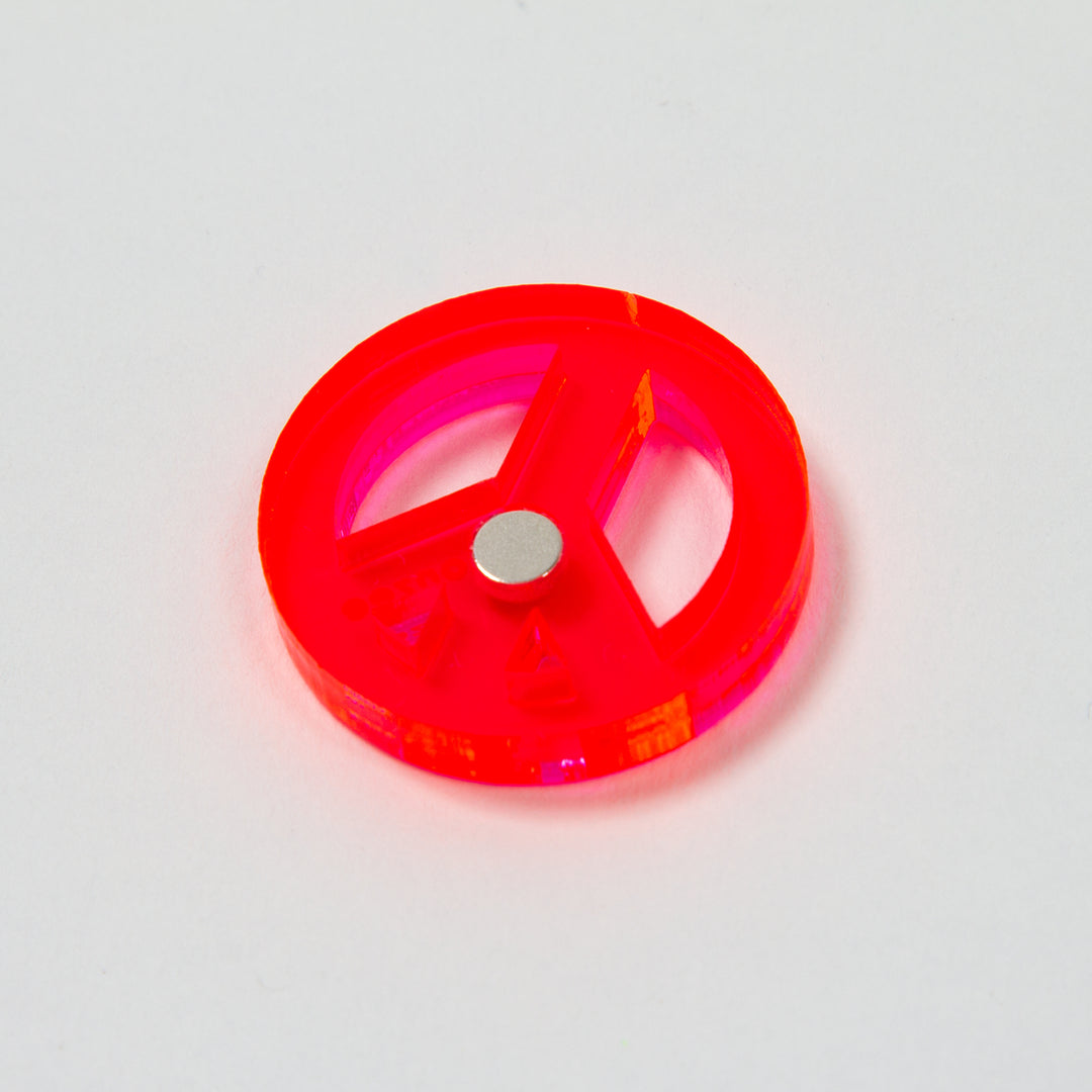 Peace Mark Red マグネットタイプ – monzee